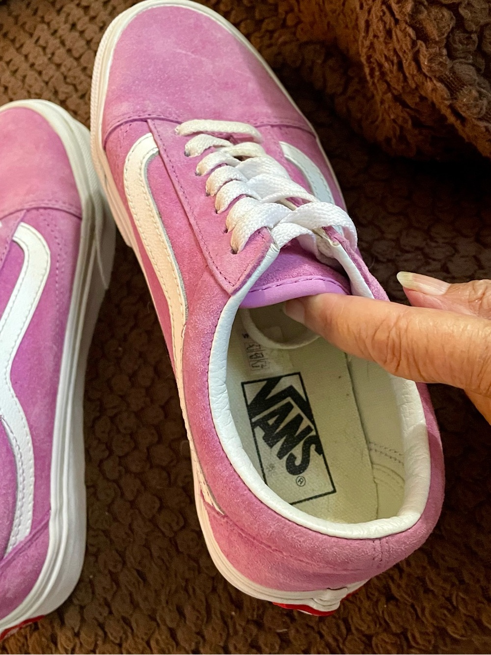 Vans Pink Suede Old School Style Sneakers with White Stripe size 7 - Picture 2 of 4